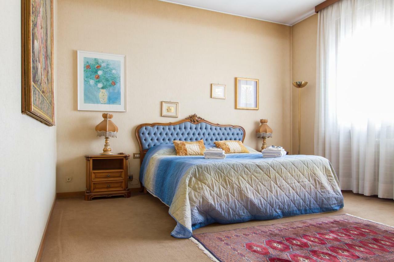 Appartamento Ampio E Indipendente Con Vista Giardino Paderno d'Adda Exterior foto
