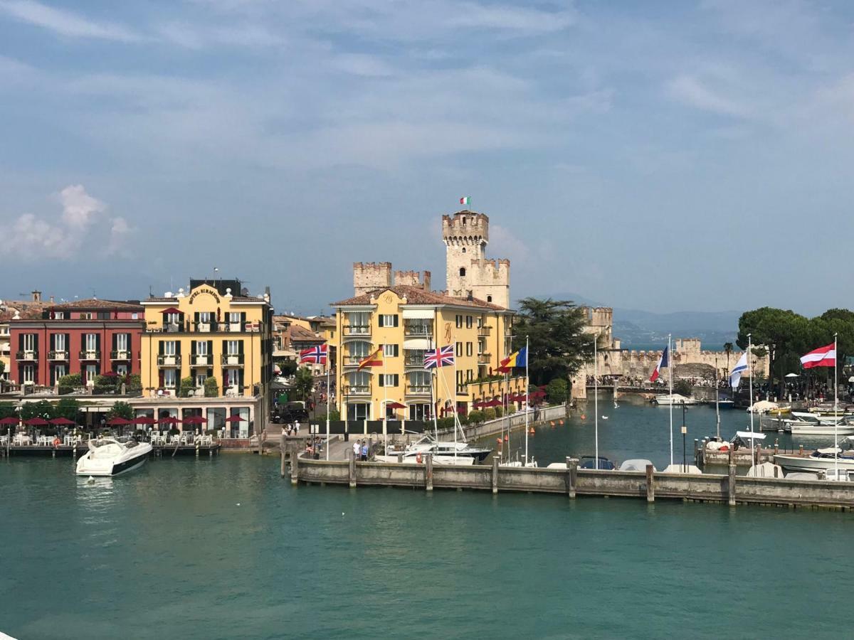 Appartamento Ampio E Indipendente Con Vista Giardino Paderno d'Adda Exterior foto